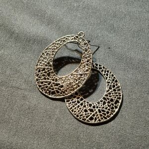 Dangle earrings